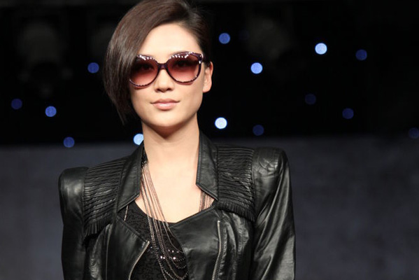 女人帮妞儿-应采儿