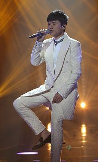 张杰献唱代表作《他不懂》