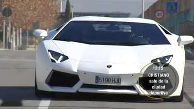 高帅富又换豪车!C罗开炫酷兰博基尼引围观