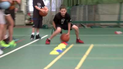 麦蒂赛前热身引围观 销魂投篮姿势再现江湖