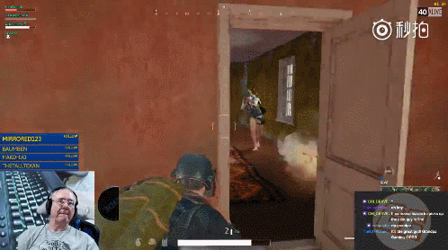 绝地求生:80岁玩家用一把喷子,一个人打死4个!