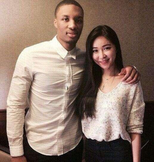 nba最美交际花周玲安网友哈登和她在一起眼神充满了渴望