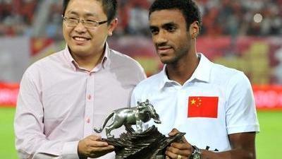 感人MV《讲不出再见》 穆里奇广州感谢你-乐