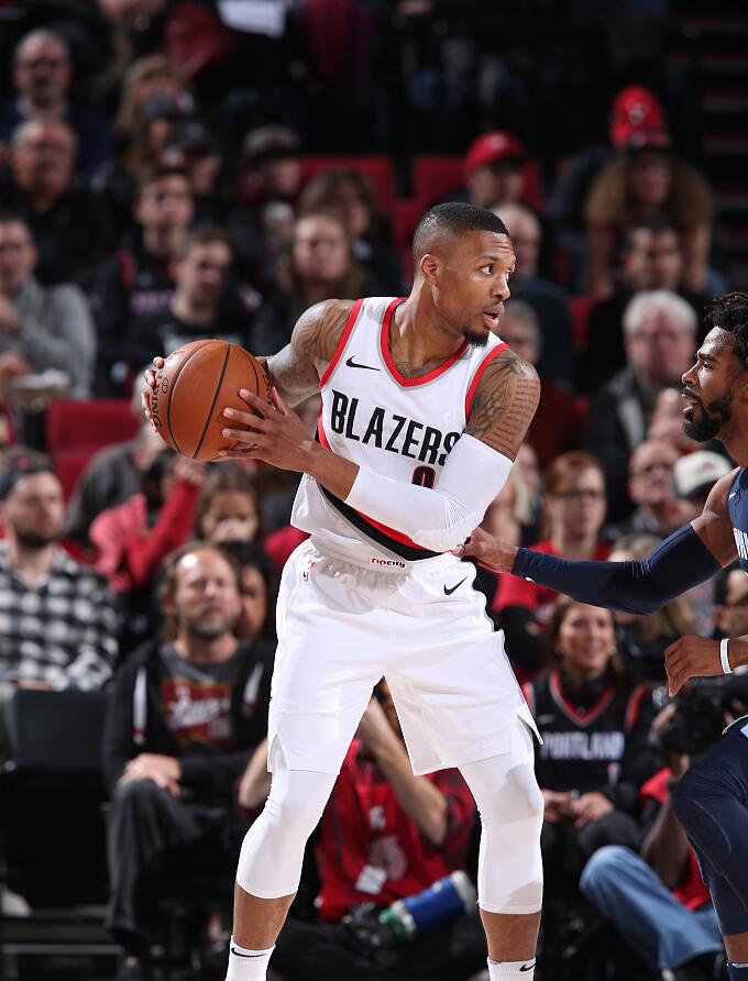 麦科勒姆36分利拉德16中4 开拓者主场憾负灰