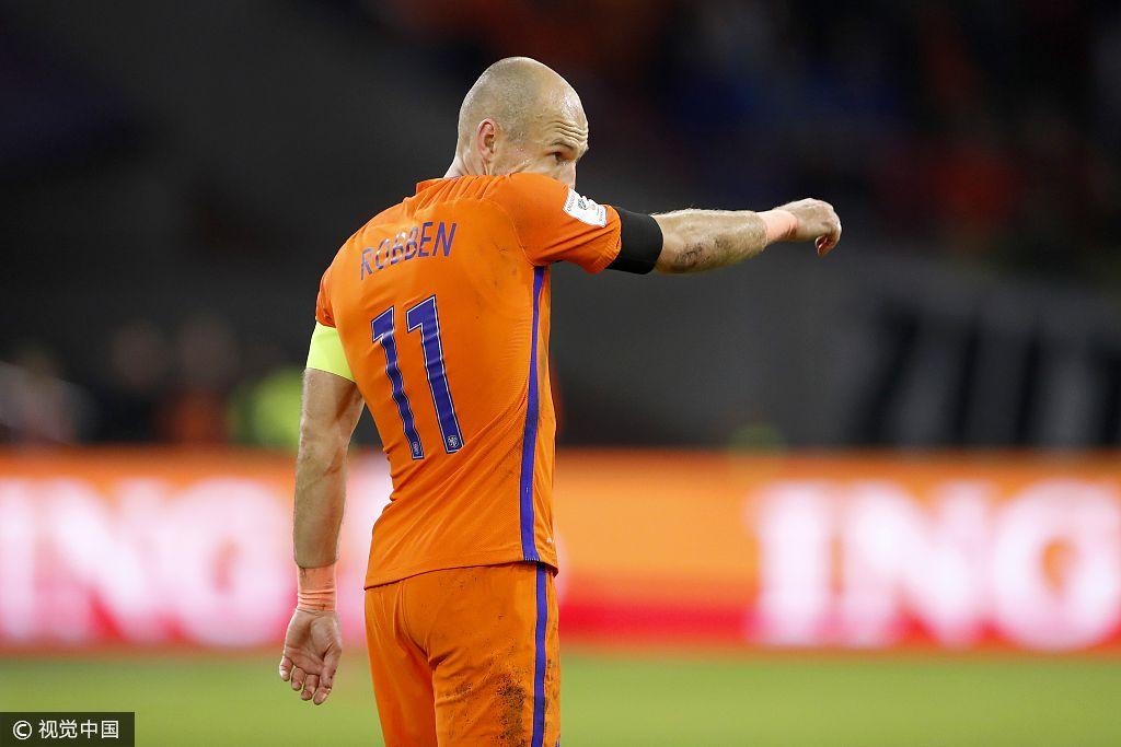 2018世预赛欧洲区A组:罗本2球无力回天 荷兰2