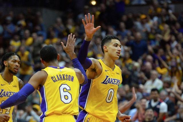 湖人1700万先生缺席揭幕战,沃顿或排出平均身