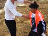 男生遭同学掌掴暴打