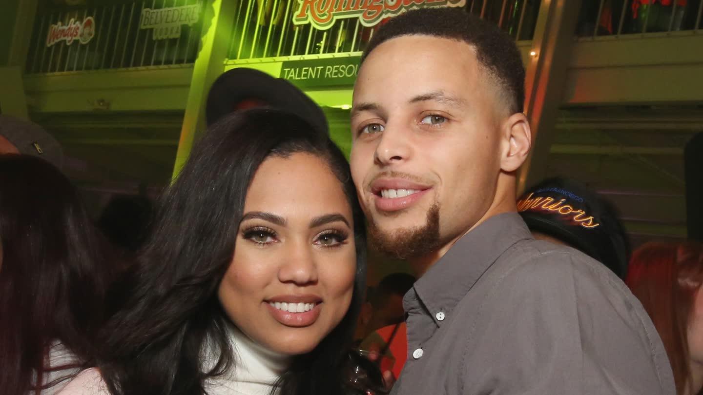 为何留胡子?库里笑言:老婆开心日子才好过