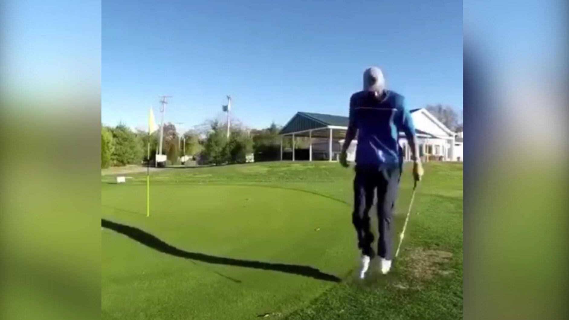 俄罗斯美女球员维琴诺娃半裸诱惑 拍高清性感写真