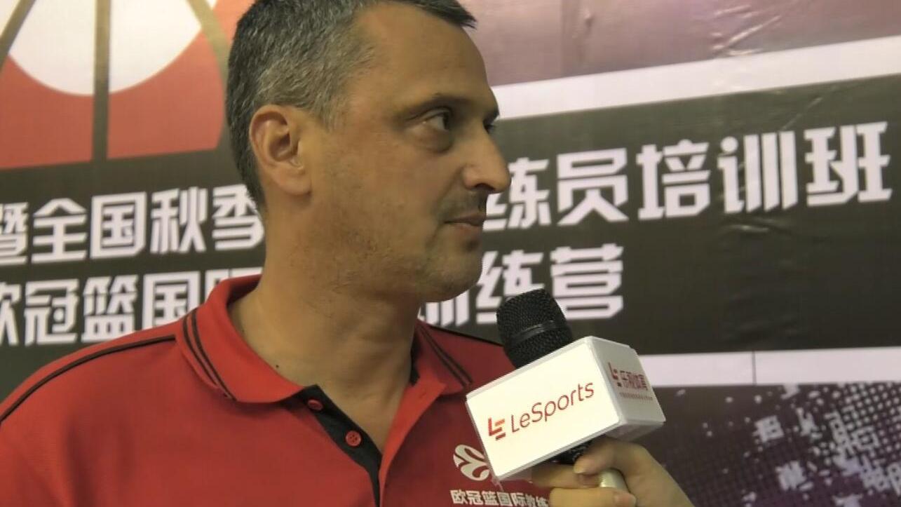 郭艾伦19分 中国61