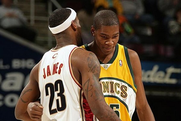 詹姆斯和杜兰特的奥运情缘从梦十到梦十六的传承