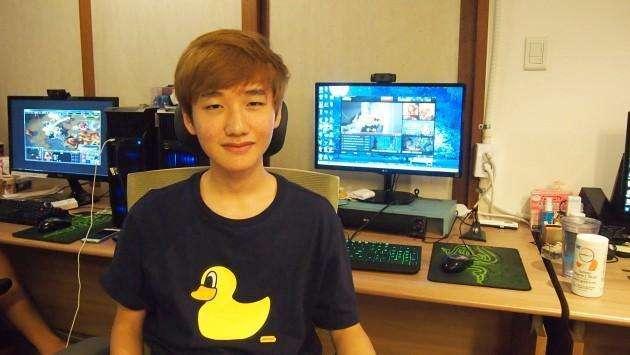 SKT小花生加入龙珠战队,前30分钟还有谁是对