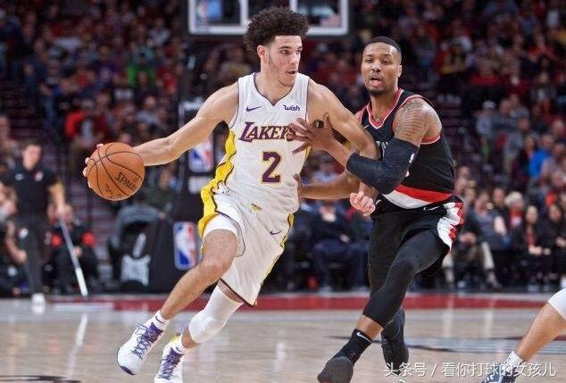 三分绝杀湖人,利拉德教球哥做人!盘点利拉德生