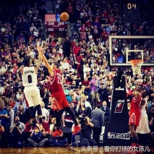 三分绝杀湖人,利拉德教球哥做人!盘点利拉德生