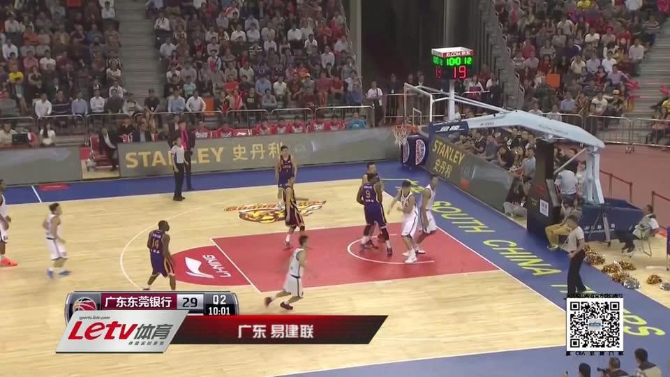CBA第11轮十佳球 易建联华丽扣篮朱芳雨创纪