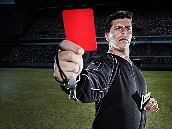 视频裁判将亮相中超 足协举办培训班现场模拟