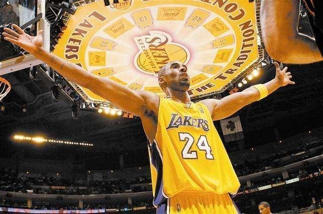 曼巴OUT, 8号和24号都退役了, 从此之后, 斯台普斯再无这两个号码!