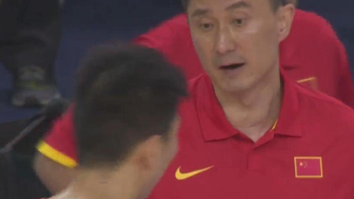 许晋哲谈两岸球员不同:CBA球员不动脑 体院有弊端