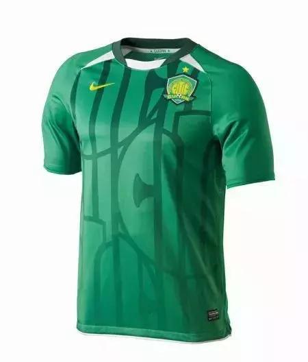 你觉得中超球衣怎么样?球迷们只想说一个字