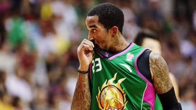 JR史密斯CBA生涯集锦 各式残暴扣篮偏爱超远三分