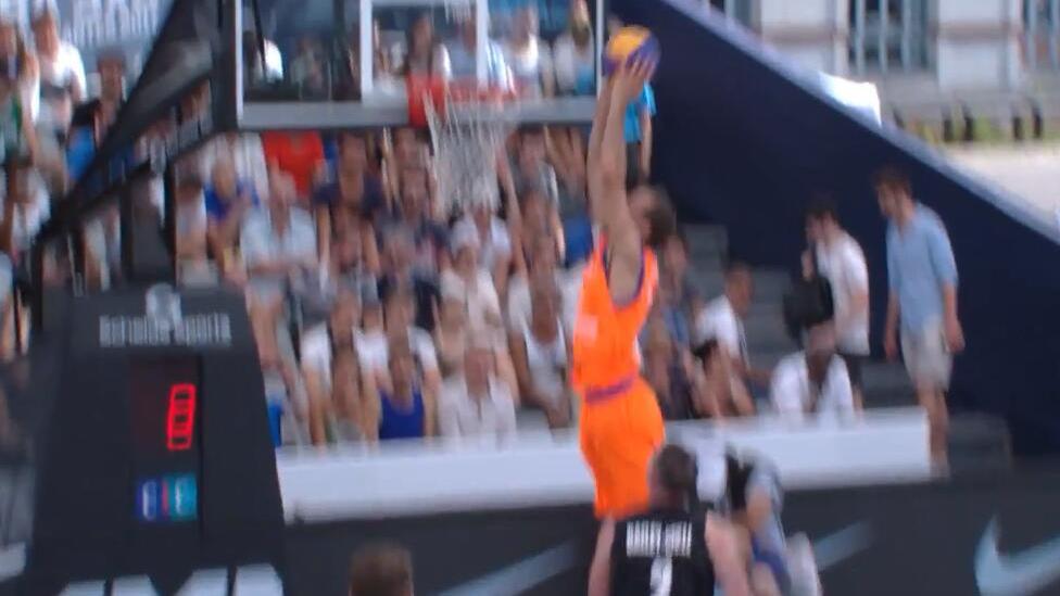 许晋哲谈返台湾执教:在CBA太孤单 想多陪伴孩子