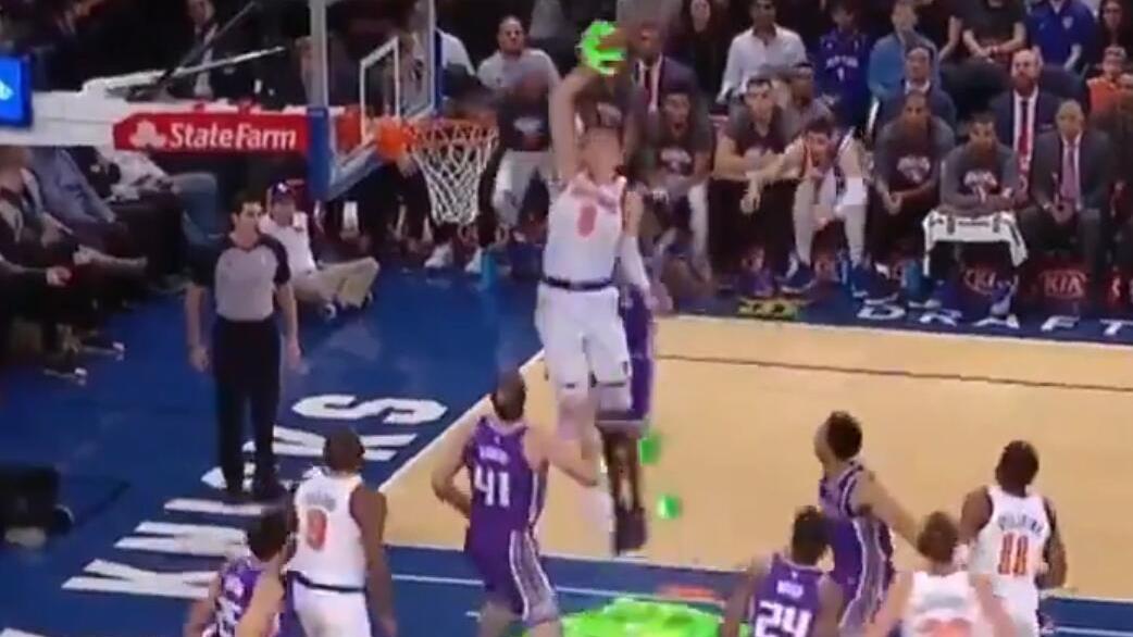 沃顿与中国大妈学打太极