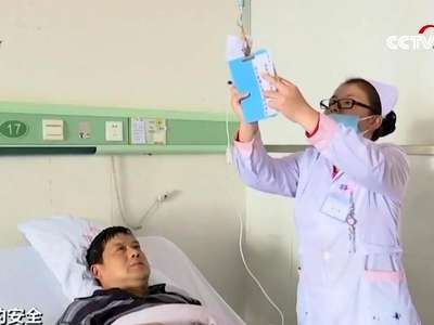 [视频]工人高空坠落 城管徒手接人