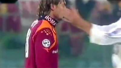 出脚优雅精准 内斯塔完美的铲球技术-乐视体育