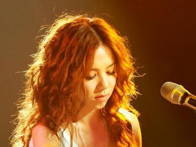 【全程】邓紫棋状态回升 张杰抱病上场