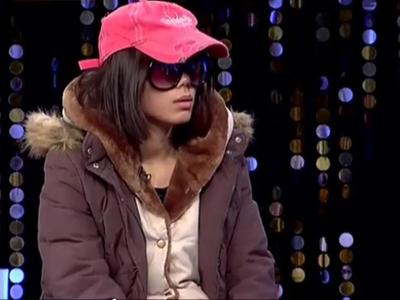 让<em>爸爸猜女儿</em>胸部_烫平机_母亲烫平女儿胸部