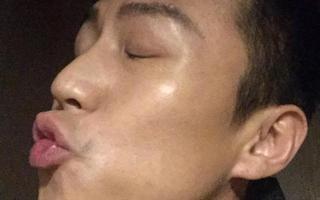 男星录节目遭蜘蛛爬下体 网友:感到蛋疼