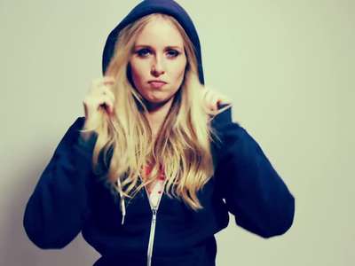 美女脱衣曝光 diana vickers《fhm》性感写真