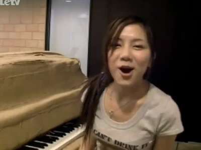 《我是歌手2》<em>邓紫棋17岁超荫金鱼妹</em>