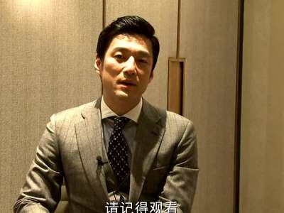 实拍:怪婴长四手四脚吓坏父母