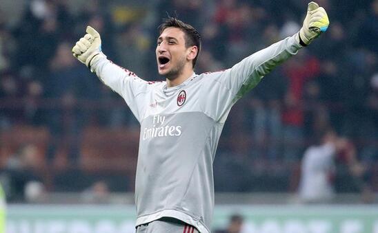 曝巴萨3500万追17岁小门将 布拉沃:不踢欧冠不爽