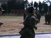 麻辣女兵高清版 8集